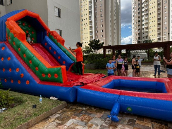 Tobogã Premium com Piscina